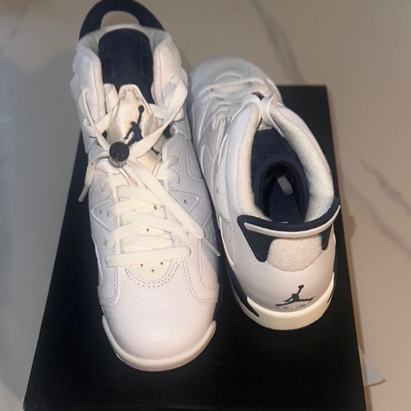 Jordan 6 - Picture 2 of 4